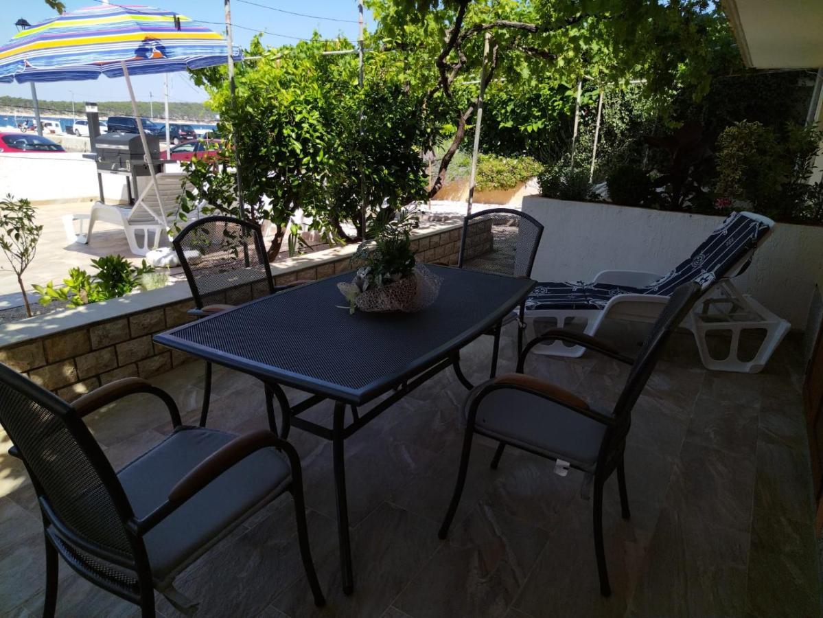 Apartmani Katarina Barbat na Rabu Exteriér fotografie