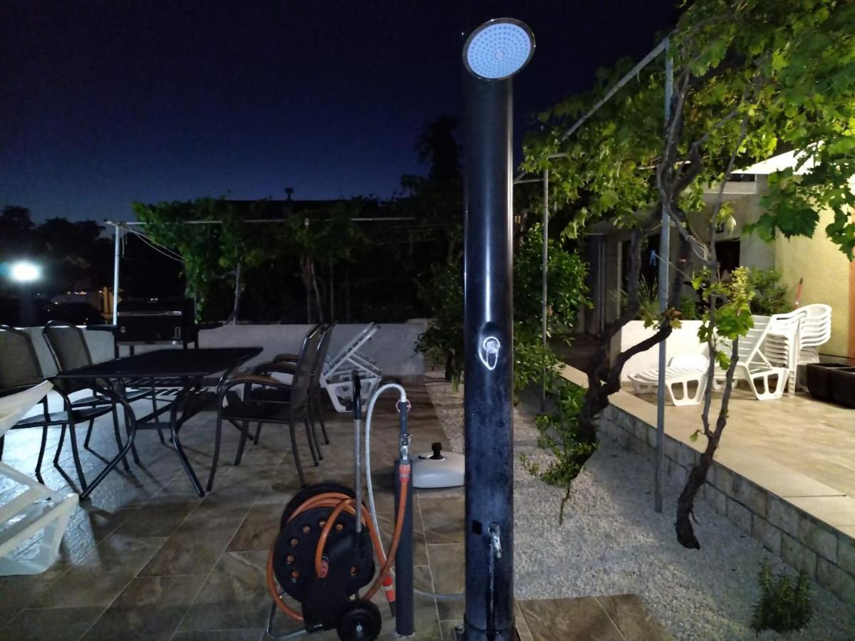 Apartmani Katarina Barbat na Rabu Exteriér fotografie