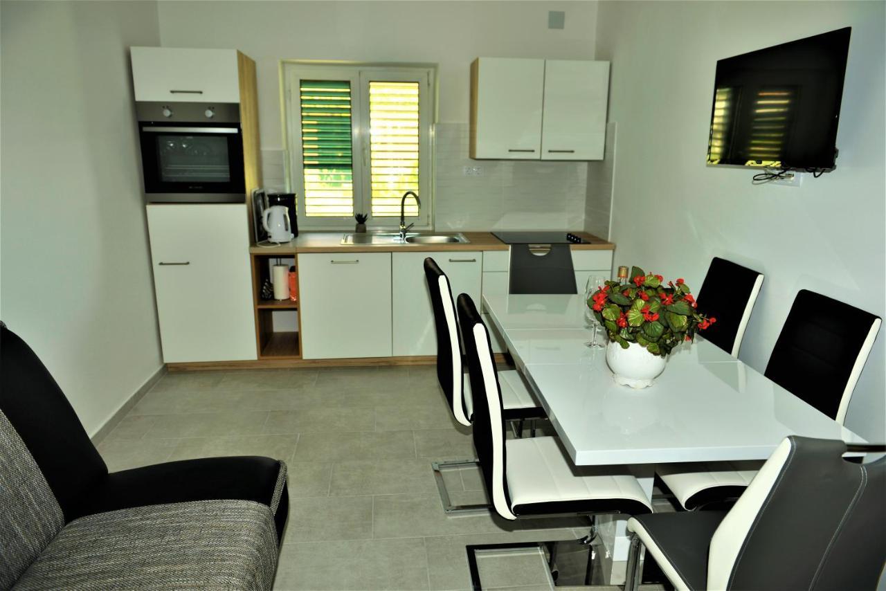 Apartmani Katarina Barbat na Rabu Exteriér fotografie